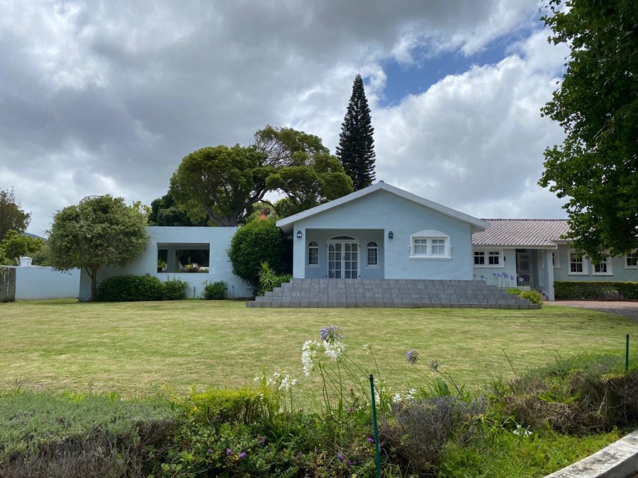 5 Bedroom Property for Sale in Constantia Western Cape
